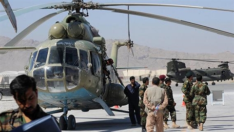  Mỹ lách cấm vận Nga vì... trực thăng Mi-17 Afghanistan - Ảnh 1.