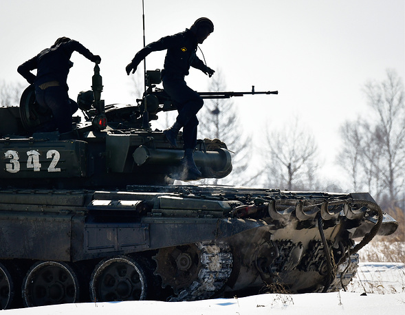 Các kíp lái xe tăng T-72B3 Nga sơ tuyển Tank Biathlon 2017, Việt Nam có tham dự? - Ảnh 11.