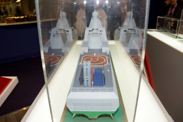 Nga giới thiệu tàu hộ vệ tàng hình tối tân mang tên lửa Club-K với HQVN tại LIMA 2017 - Ảnh 2.