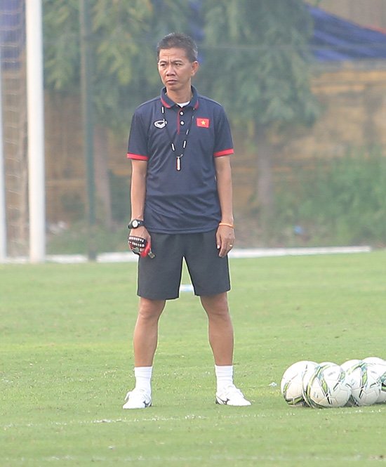 HLV Hoàng Anh Tuấn: U20 Việt Nam yếu nhưng có... chiêu ở World Cup! - Ảnh 1.