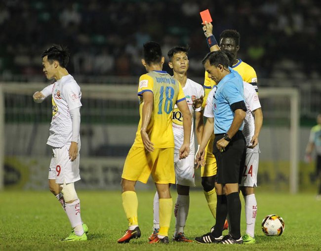 Bầu Đức: Được giãn nợ 2000 tỷ, cần gì V-League! - Ảnh 2.