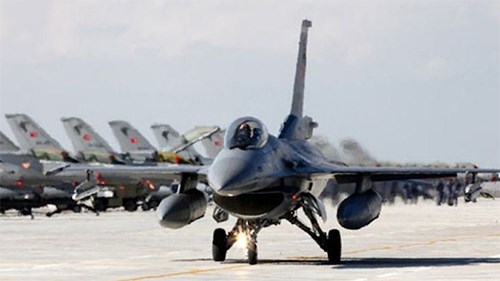 Mỹ tăng gấp rưỡi thời gian phục vụ của máy bay F-16 - Ảnh 1.