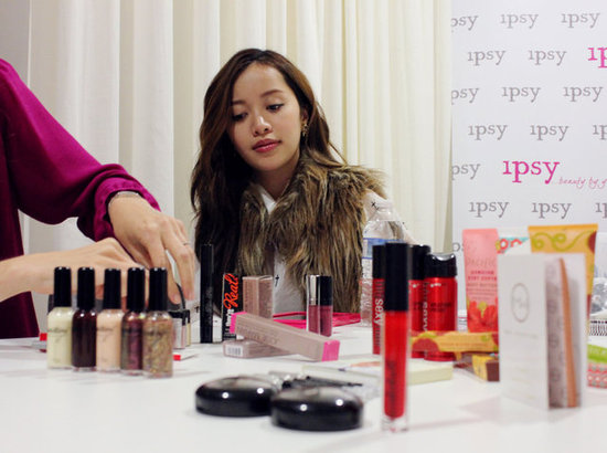 Từ chuyện Michelle Phan bị trầm cảm: Góc khuất sau ánh hào quang của những nữ doanh nhân trẻ - Ảnh 1.