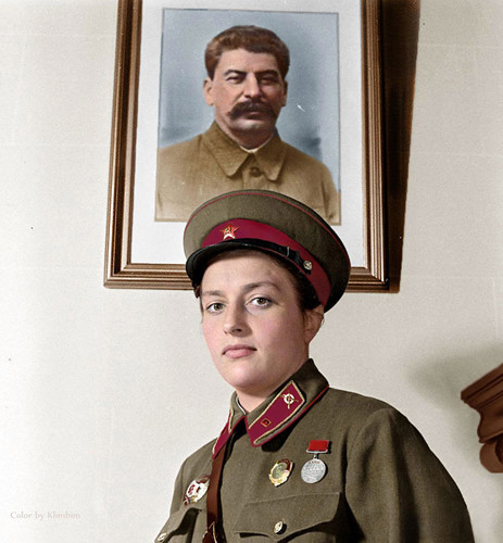 Các nữ xạ thủ bắn tỉa Xô viết sinh động trong những bức ảnh tô màu - Ảnh 5.