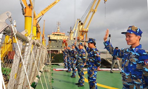 Tàu Cảnh sát biển 8004 lên đường thăm, giao lưu với Cảnh sát biển Trung Quốc - Ảnh 2.