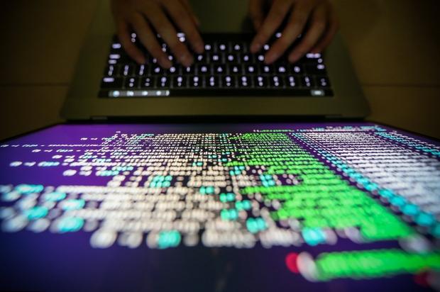 Người hùng 22 tuổi đã tìm ra “nút ngăn cản” WannaCry nhưng một hacker Trung Quốc lại đang muốn cướp lấy nó - Ảnh 1.