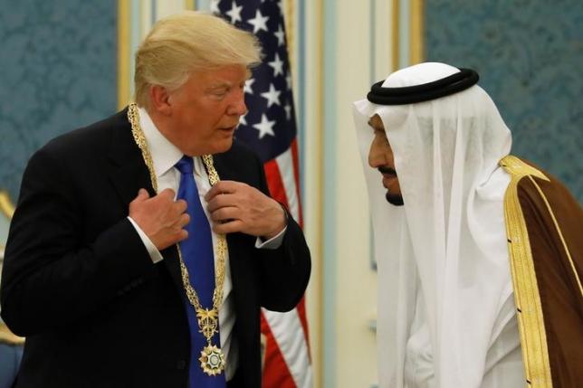 Tổng thống Trump mưu lập NATO Ả rập: Cuộc hôn nhân không tình yêu - Ảnh 1.