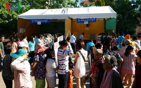 Campuchia bắt đầu bỏ phiếu bầu cử Hội đồng xã, phường nhiệm kỳ 4 - Ảnh 1.