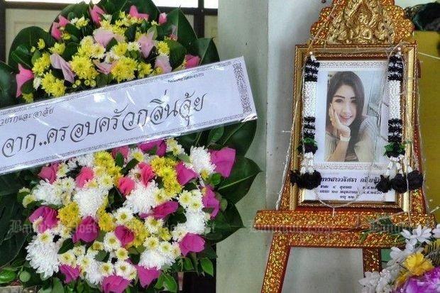 Nụ cười lạnh người và màn trang điểm khó hiểu của 3 nữ nghi phạm vụ giết người gây rúng động Thái Lan - Ảnh 1.