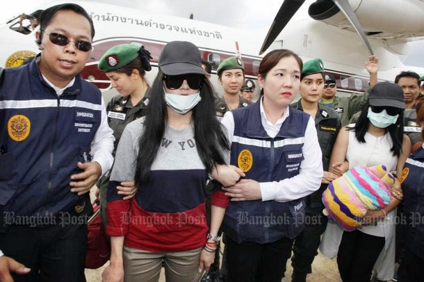 Nụ cười lạnh người và màn trang điểm khó hiểu của 3 nữ nghi phạm vụ giết người gây rúng động Thái Lan - Ảnh 2.