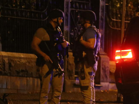 Úc: Bắt con tin, nghi phạm “trung thành IS” bị bắn chết - Ảnh 1.