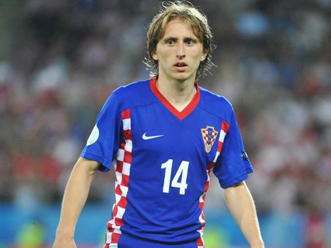 Modric biến mình thành kẻ phản bội bóng đá Croatia - Ảnh 2.