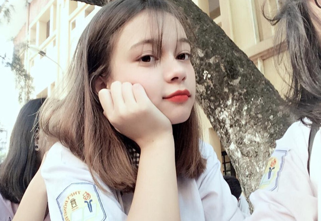 Cô bạn sinh năm 2000 đang khiến dân mạng tò mò vì sở hữu nét đẹp lai Việt - Ukraina cuốn hút - Ảnh 1.
