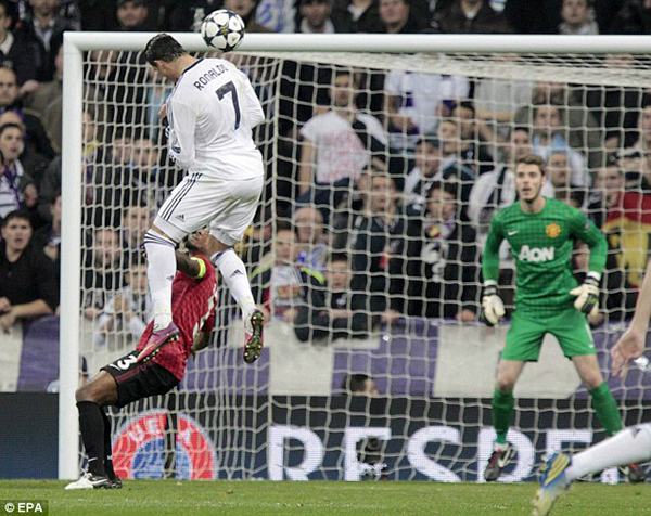 Man United chịu chơi: De Gea cộng 183 triệu bảng để lấy Ronaldo và Morata - Ảnh 1.