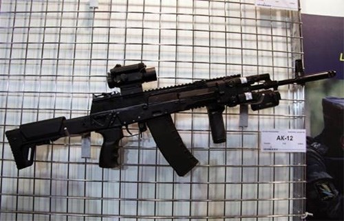 Quân đội Nga sẽ được trang bị súng trường AK-12 - Ảnh 1.