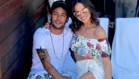 TIẾT LỘ: Neymar tan vỡ mối tình trong mơ chỉ vì... một tin nhắn - Ảnh 1.