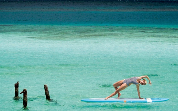 Bí mật dữ dội đằng sau tư thế trên nước tuyệt đỉnh của cô giáo yoga hot nhất thế giới - Ảnh 12.