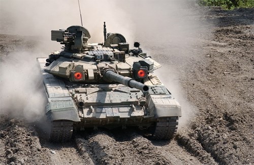 Nga triển khai dây chuyền lắp ráp xe tăng T-90S tại Ai Cập - Ảnh 1.