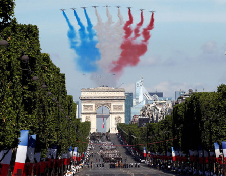 Gần 4.000 binh sĩ rầm rộ diễu binh mừng kỷ niệm 228 năm Quốc khánh Pháp - Ảnh 2.