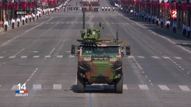 Pháp khoe thiết giáp mới trong ngày Quốc khánh - Ảnh 2.