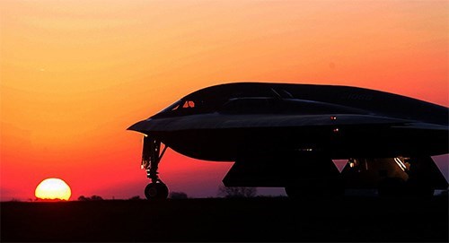 Mỹ công bố chương trình nâng cấp máy bay ném bom tàng hình B-2 Spirit - Ảnh 1.