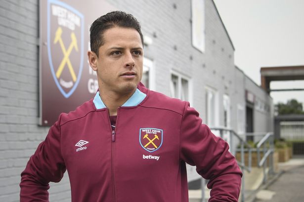 Chicharito CHÍNH THỨC trở lại Premier League, sẽ đá trận ra mắt với... Man United - Ảnh 1.