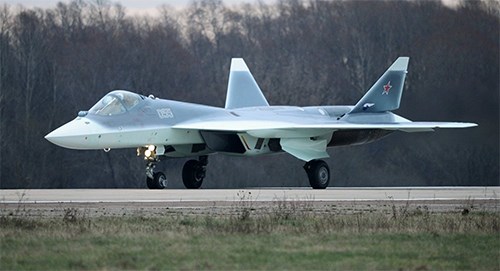 Máy bay PAK FA có khả năng tàng hình là nhờ vật liệu tổng hợp - Ảnh 1.