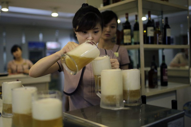 Những điều chưa biết về nhà máy bia Triều Tiên - Ảnh 1.