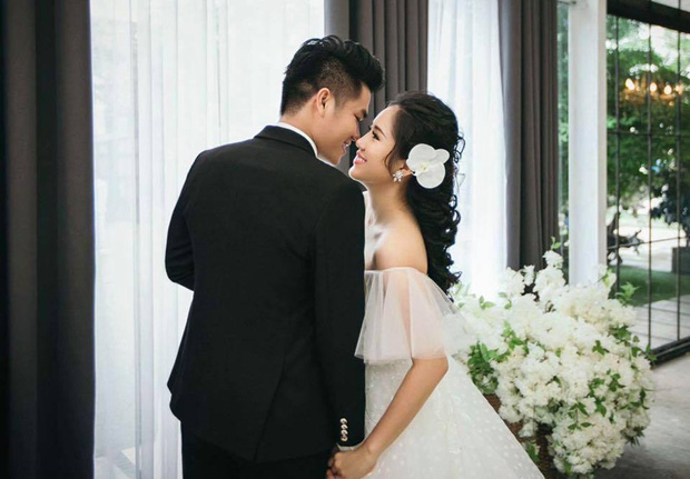 Hé lộ ảnh cưới của Lê Phương cùng bạn trai phi công kém 7 tuổi trước ngày lên xe hoa - Ảnh 1.
