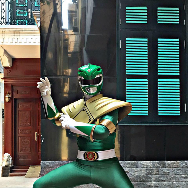 Ảnh siêu nhân xanh: Siêu nhân xanh với bộ trang phục lấp lánh và trang bị siêu cấp sẵn sàng chiến đấu để bảo vệ trật tự thế giới. Xem ngay ảnh để nắm rõ hơn về nhân vật này!
