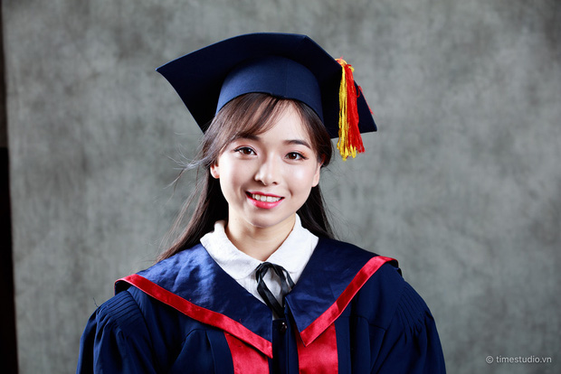 Nữ sinh Hà Nội tốt nghiệp xuất sắc khoa Triết học với khóa luận 10 điểm - Ảnh 1.