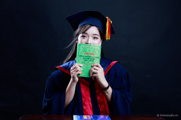 Nữ sinh Hà Nội tốt nghiệp xuất sắc khoa Triết học với khóa luận 10 điểm - Ảnh 2.