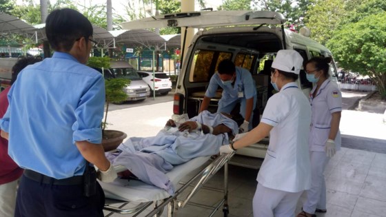 Vụ nổ bom ở Khánh Hòa: Tôi vào thấy xác người nằm la liệt cùng một người còn thoi thóp - Ảnh 1.