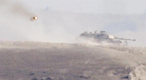 Mỹ trang bị hệ thống phòng thủ chủ động Israel trên xe tăng Abrams - Ảnh 3.
