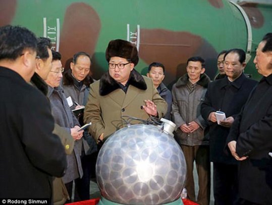 Hé lộ những thách thức Triều Tiên cần vượt qua để tấn công tên lửa Mỹ - Ảnh 1.