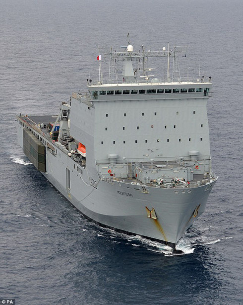 Tàu chiến Anh đến ứng phó với bão Irma phải đi mất… 2 tuần - Ảnh 1.
