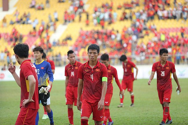 V-League trở lại: Tai bay vạ gió vì U22 và tuyển Việt Nam - Ảnh 1.