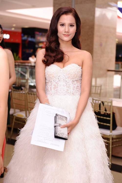 Sau Hương Ly, Chế Nguyễn Quỳnh Châu là người đẹp tiếp theo bỏ cuộc tại Hoa hậu Hoàn vũ Việt Nam 2017 - Ảnh 2.