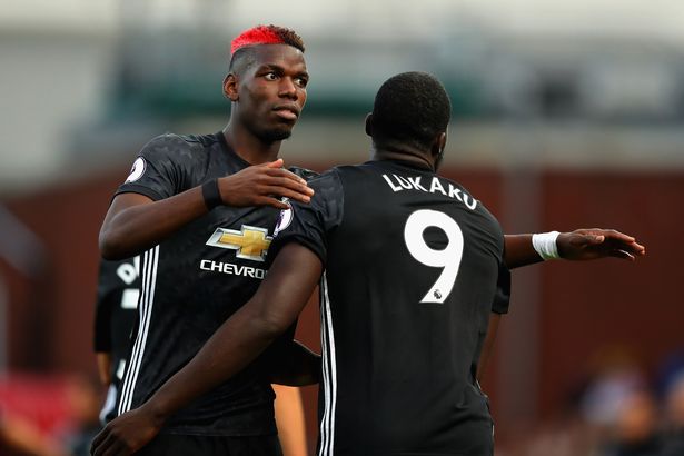 Pogba như thằng nhóc mới lớn. Thay vì nhuộm tóc, hãy chơi hay đi - Ảnh 2.