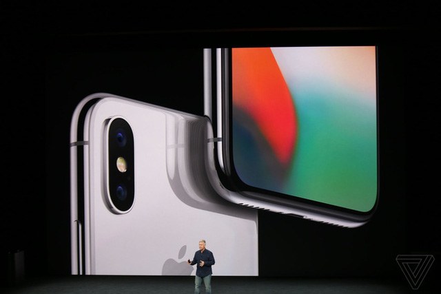  Đây là iPhone X: Giá từ 1000 USD, thiết kế toàn màn hình, loại bỏ nút Home và Touch ID, nhận diện khuôn mặt Face ID, màn hình Super Retina Display  - Ảnh 2.