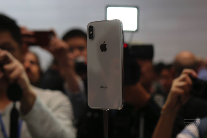 Samsung sẽ đặt tên smartphone cao cấp tiếp theo như thế nào sau khi Apple ra mắt iPhone X? - Ảnh 1.