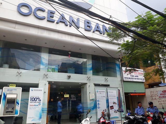  Vụ hơn 20 khách hàng gửi 400 tỷ ở OceanBank Hải Phòng: Sự việc bắt đầu từ 2012, một số sổ tiết kiệm có dấu hiệu giả  - Ảnh 1.