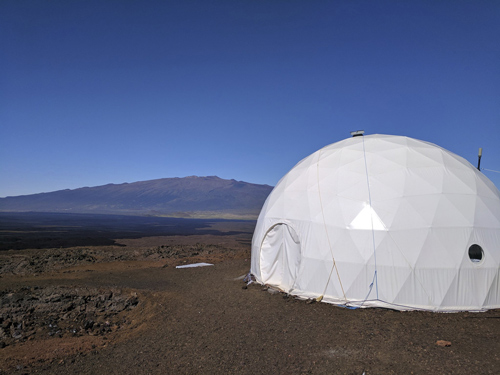 Nhóm chuyên gia Sao Hỏa của NASA rời Hawaii sau nhiều tháng cách ly - Ảnh 1.