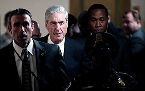 “Ác mộng” của ông Trump: Nhà Trắng có “gián điệp” của ông Mueller? - Ảnh 1.