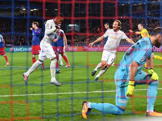 ĐIỂM NHẤN CSKA 1-4 M.U: Lukaku không thể ngừng ghi bàn. Martial xuất sắc, rê bóng quá hay - Ảnh 2.