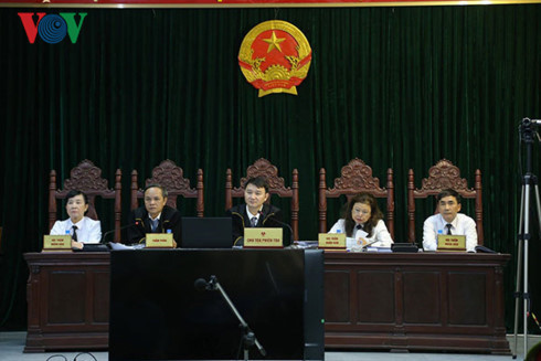 Cựu chủ tịch HĐQT OceanBank Hà Văn Thắm bị tuyên chung thân, Nguyễn Xuân Sơn án tử hình - Ảnh 1.
