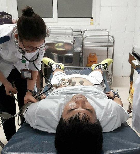 HLV Hữu Thắng phủ nhận phải nhập viện do loạn nhịp tim - Ảnh 2.