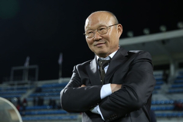 HAGL phủ nhận đã từng hợp tác với tân HLV trưởng tuyển Việt Nam Park Hang Seo - Ảnh 1.