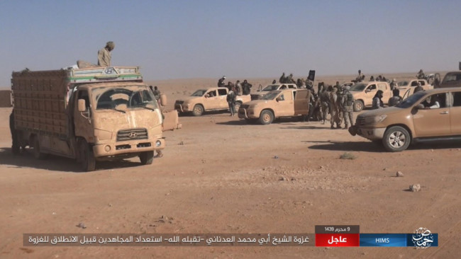 IS dồn quân thiện chiến, xe tăng quyết ăn thua với quân đội Syria - Ảnh 1.