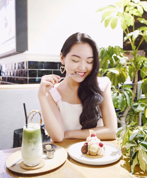  Cuộc sống sang chảnh của Chloe Nguyễn, nàng beauty blogger xinh xắn như búp bê - Ảnh 2.